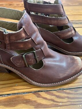 Brown Latigo Cutout Ankle Boot with Buckle